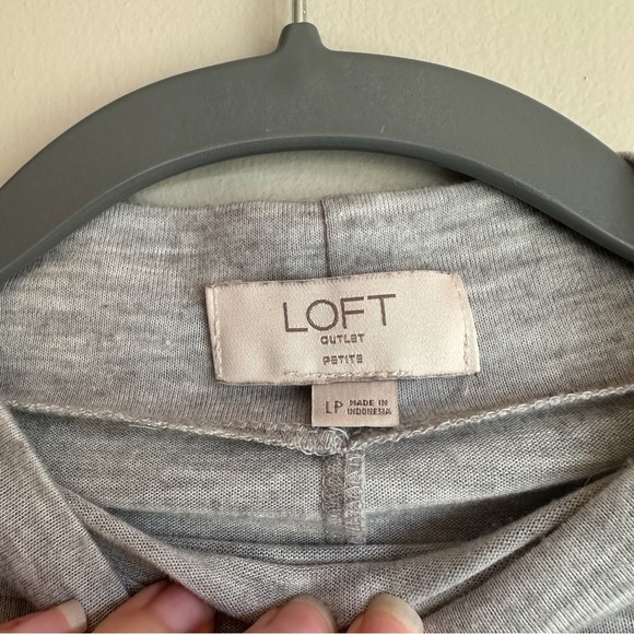 Loft Gray Mock Neck Long Sleeve Tie Front Top LP - Picture 4 of 9